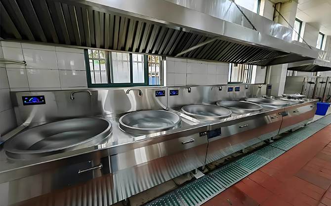 高校食堂廚具采購指南：實用、耐用、安全三者缺一不可